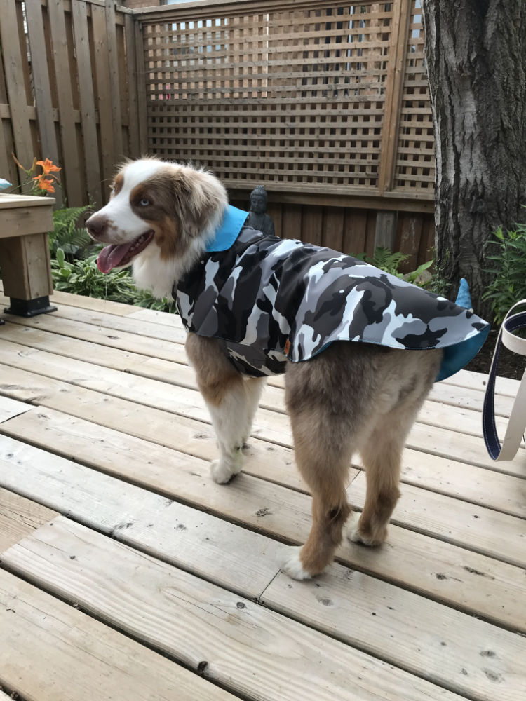 Canino UrbanCamo Jungle Reversible Dog Rain Poncho